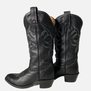 Alberta Boot Women's Black Leather Cowboy Boots Size
8AA EUC